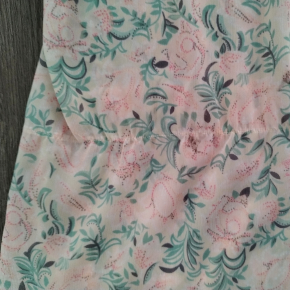 Victoria’s Secret Gold Label Floral Cottagecore Button Blouse - Picture 4 of 9